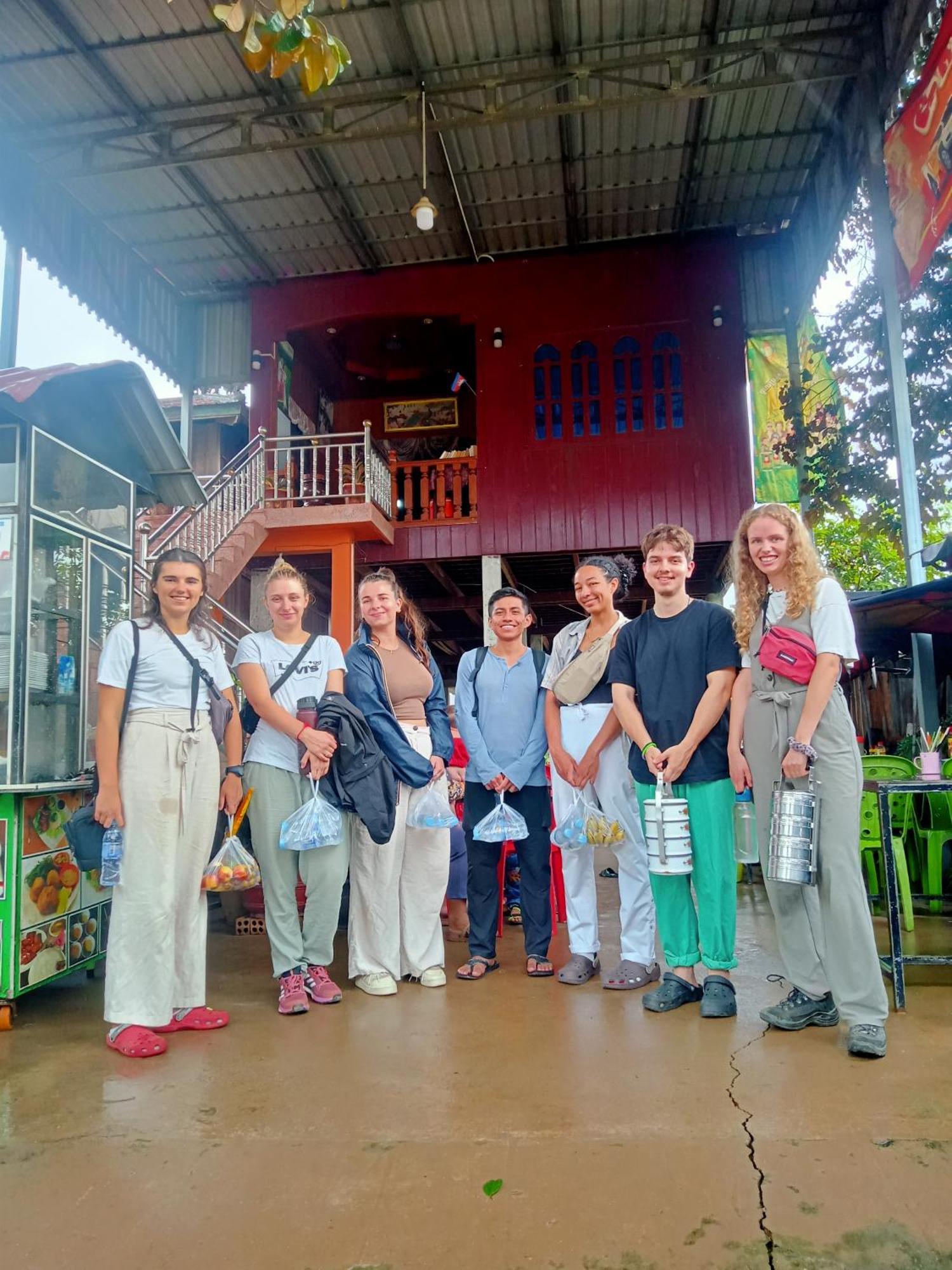 Krong Kracheh Tonle Mekong Homestay מראה חיצוני תמונה